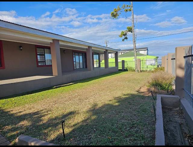 3 BEDROOM HOUSE FOR SALE IN DA NOVA